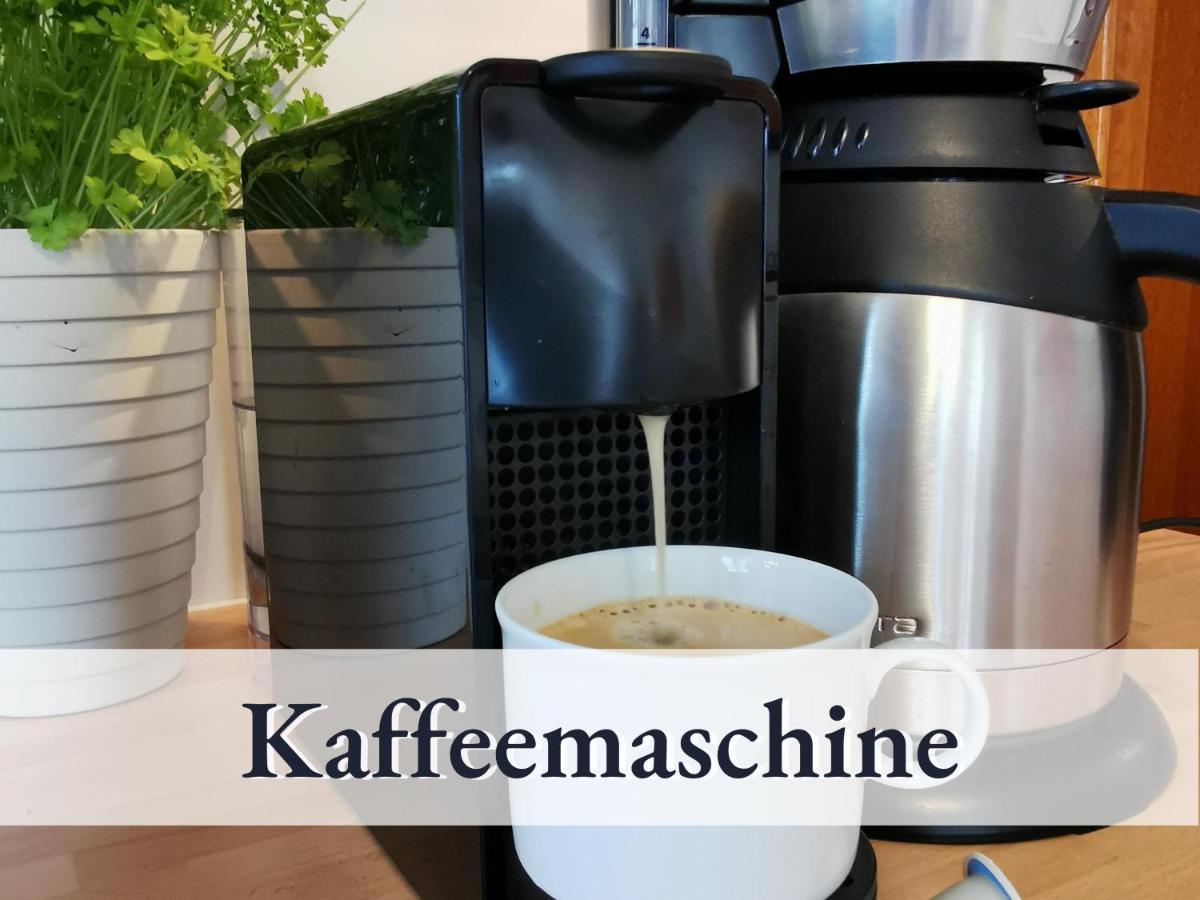 Grosse Moderne Ferienwohnung In Bester Bodenseelage L 1 Minute Zum Bodensee L 3 Zimmer L Vollausgestattete Kueche L Sonnenbalkon L Wlan L Willkommen Im Apartment Mettnau ラドルフツェル・アム・ボーデンゼー エクステリア 写真